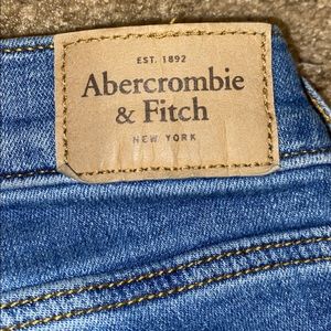 Abercrombie & Fitch Super Skinny Jeans